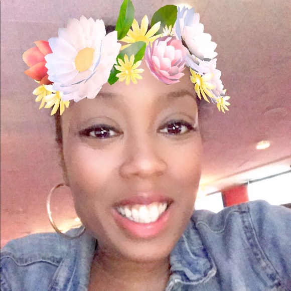 Meet your Posher, Tiffona - Picture 2 of 7